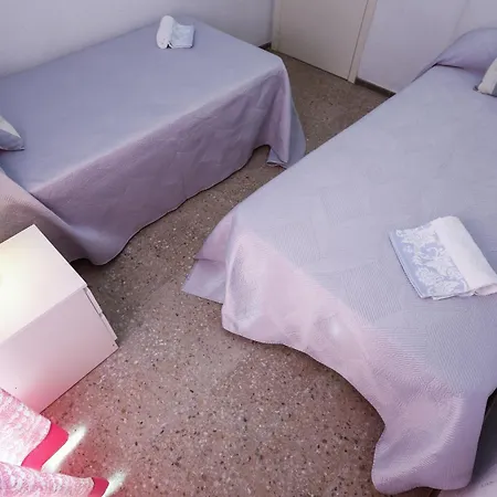 Reus Mediterrani 公寓 *